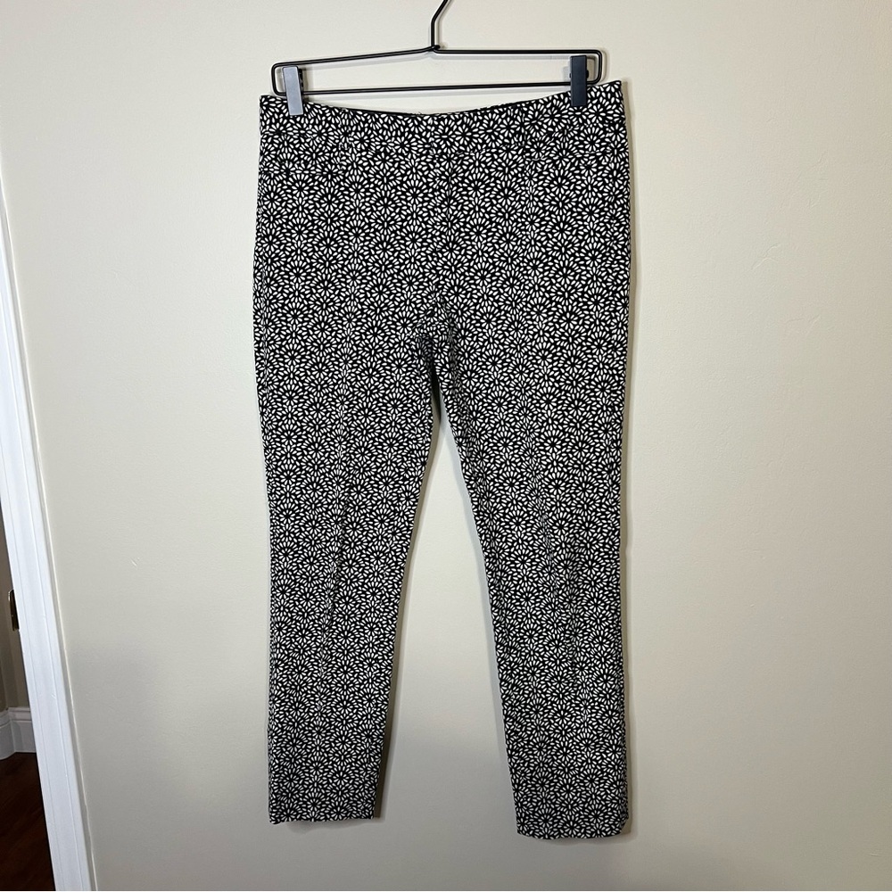 Banana Republic Sloan Fit Black and White Floral Ankle Print Pants size 4